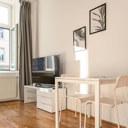 Comfortable 3Br Shared Apart. - Suitable For Long Stays Vienna Exterior photo